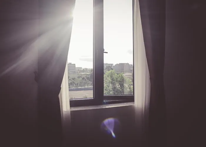 Khách sạn Sunrise *